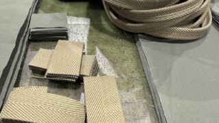 縫製工房レポート/10号パラフィン帆布バッグ製作中