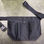 コーデュラ610P生地で製作した清掃員専用ウエストポーチです。